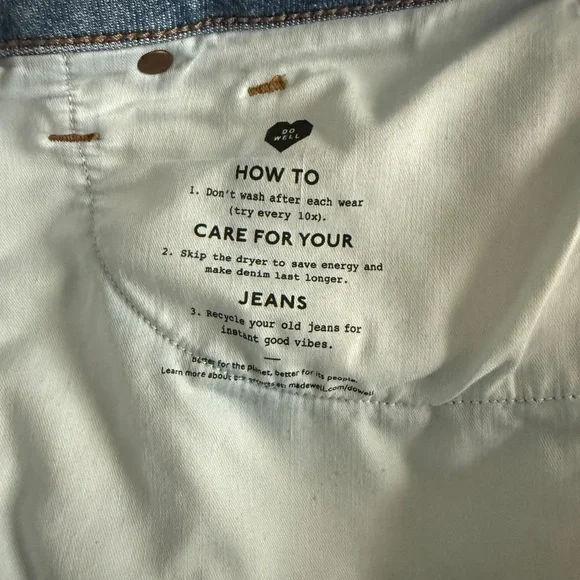 Madewell Classic Indigo Cropped Jeans - Picture 3 of 5